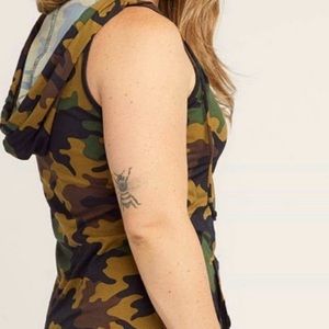 Piphany LaJolla *NEE hooded tunic tank